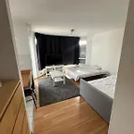 Apartment Komplette 40 Qm Mit Garage, Terrasse