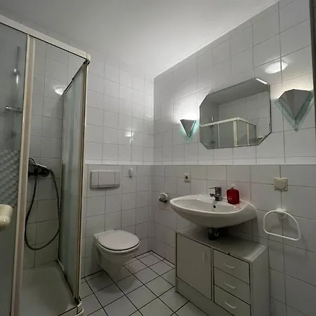 3 Betten Garage Terrasse Ni1 Niedernhausen